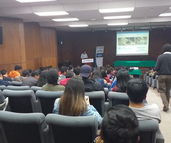 Estudiantes-de-Ingeniería-Civil-Universidad-Central-del-Ecuador-(3)